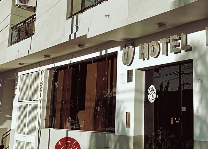 Hotel Dora